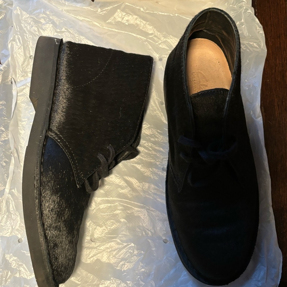 Clarks Dessert Boots - Picture 4 of 5